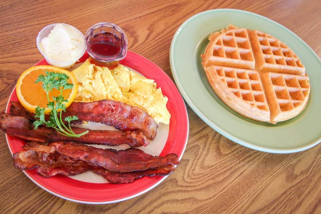 Golden Waffle Cafe | restaurant | 1449 Broadway, Placerville, CA 95667, USA | 5306429322 OR +1 530-642-9322