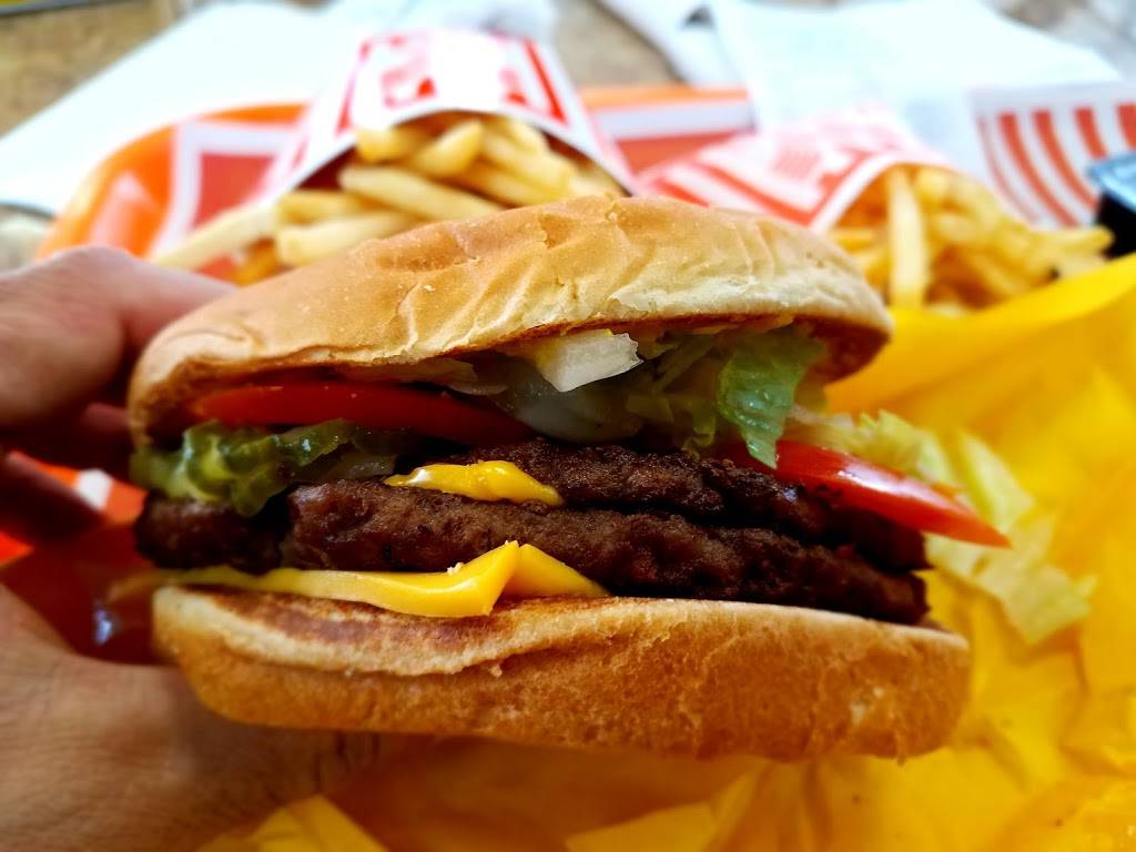 Whataburger | restaurant | 123 Creekside Crossing, New Braunfels, TX 78130, USA | 8306430414 OR +1 830-643-0414