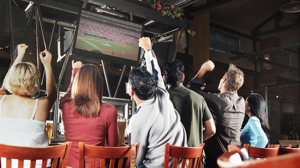 Slims Neighborhood Bar & Grille | restaurant | 13 East Main St, Spring Valley, OH 45370, USA | 9378629999 OR +1 937-862-9999