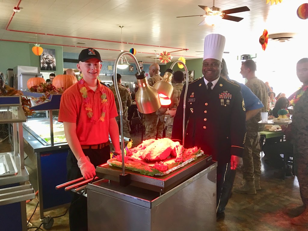 Thunderbird DFAC | restaurant | 5218 La Guardia, Sierra Vista, AZ 85613, USA | 5205332005 OR +1 520-533-2005