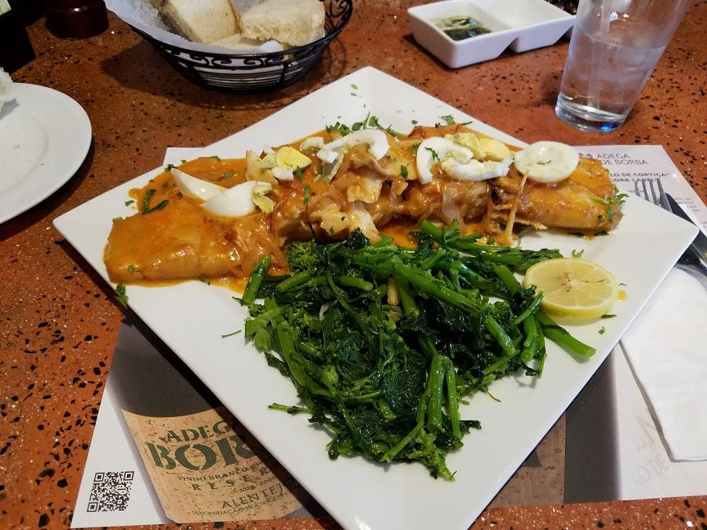 Rio Douro | restaurant | 800 Horseblock Road, Farmingville, NY 11738, USA | 6318807890 OR +1 631-880-7890