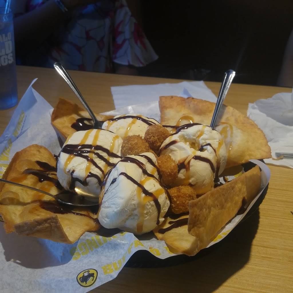 Buffalo Wild Wings | restaurant | 2613 Interstate 35E, Frontage Road, Lewisville, TX 75067, USA | 2144883700 OR +1 214-488-3700