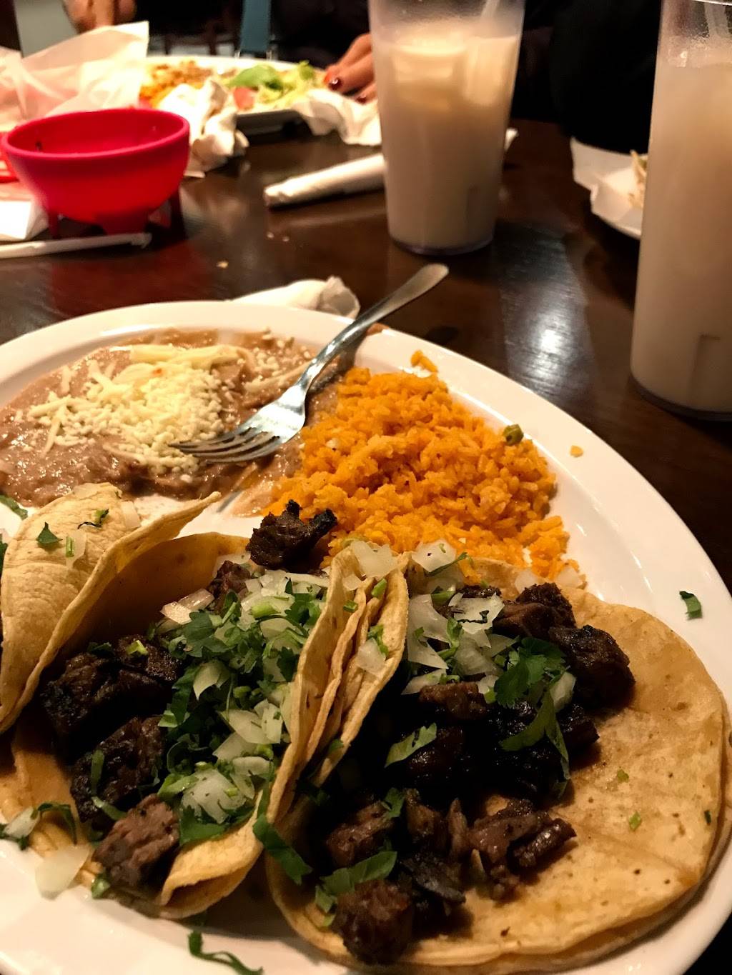 Taquería Aurora | restaurant | 645 N Elmwood Dr, Aurora, IL 60506, USA | 6302993036 OR +1 630-299-3036