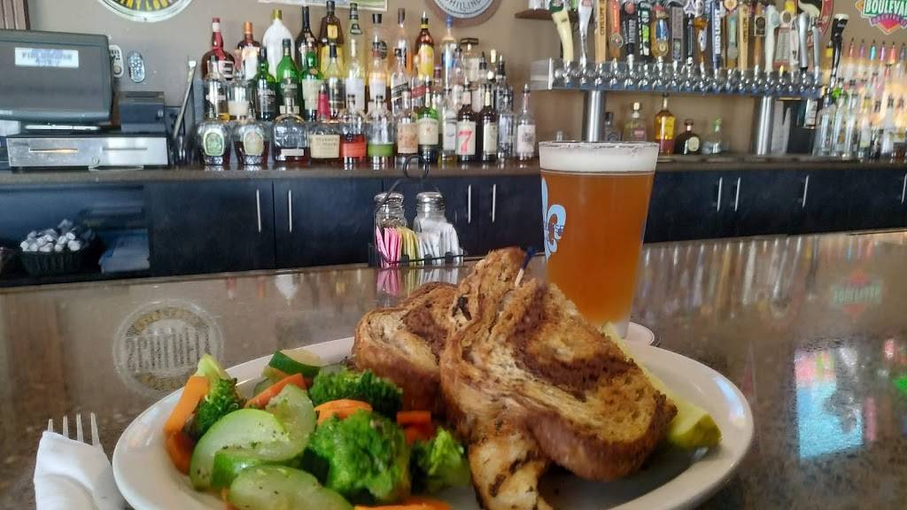 Fieldhouse Pub and Grill | restaurant | 510 N Theresa Ave, St. Louis, MO 63103, USA | 3142890311 OR +1 314-289-0311