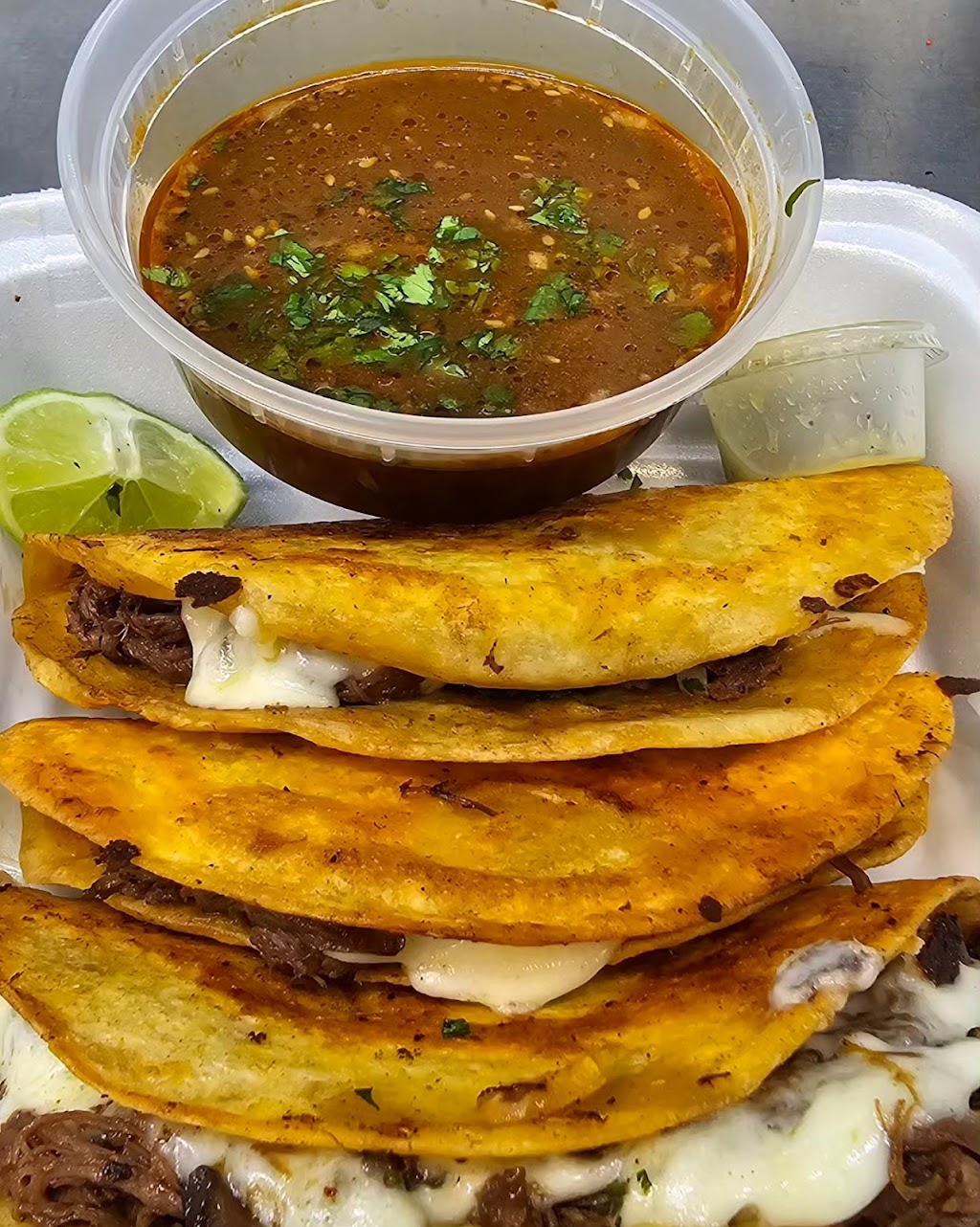Buzzin Birria Taco | restaurant | 14631 Beechnut St, Houston, TX 77083, USA | 8322826390 OR +1 832-282-6390