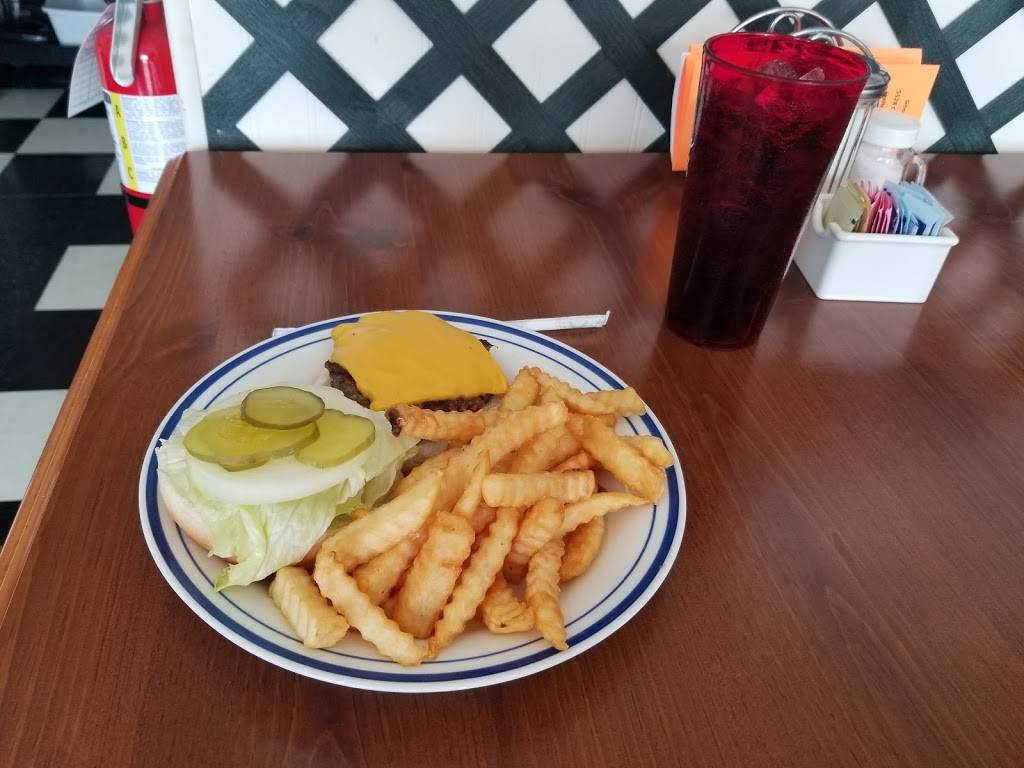 Goodys Café | restaurant | 5528 Clarksville Pike, Joelton, TN 37080, USA | 6158762500 OR +1 615-876-2500