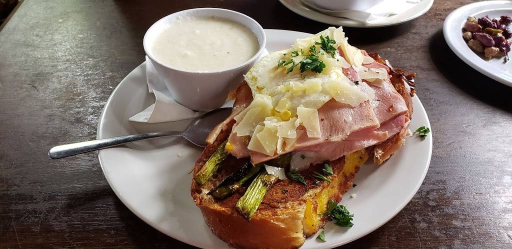 The Corner Pub | restaurant | 627 E College Ave D, Decatur, GA 30030, USA | 4043770603 OR +1 404-377-0603