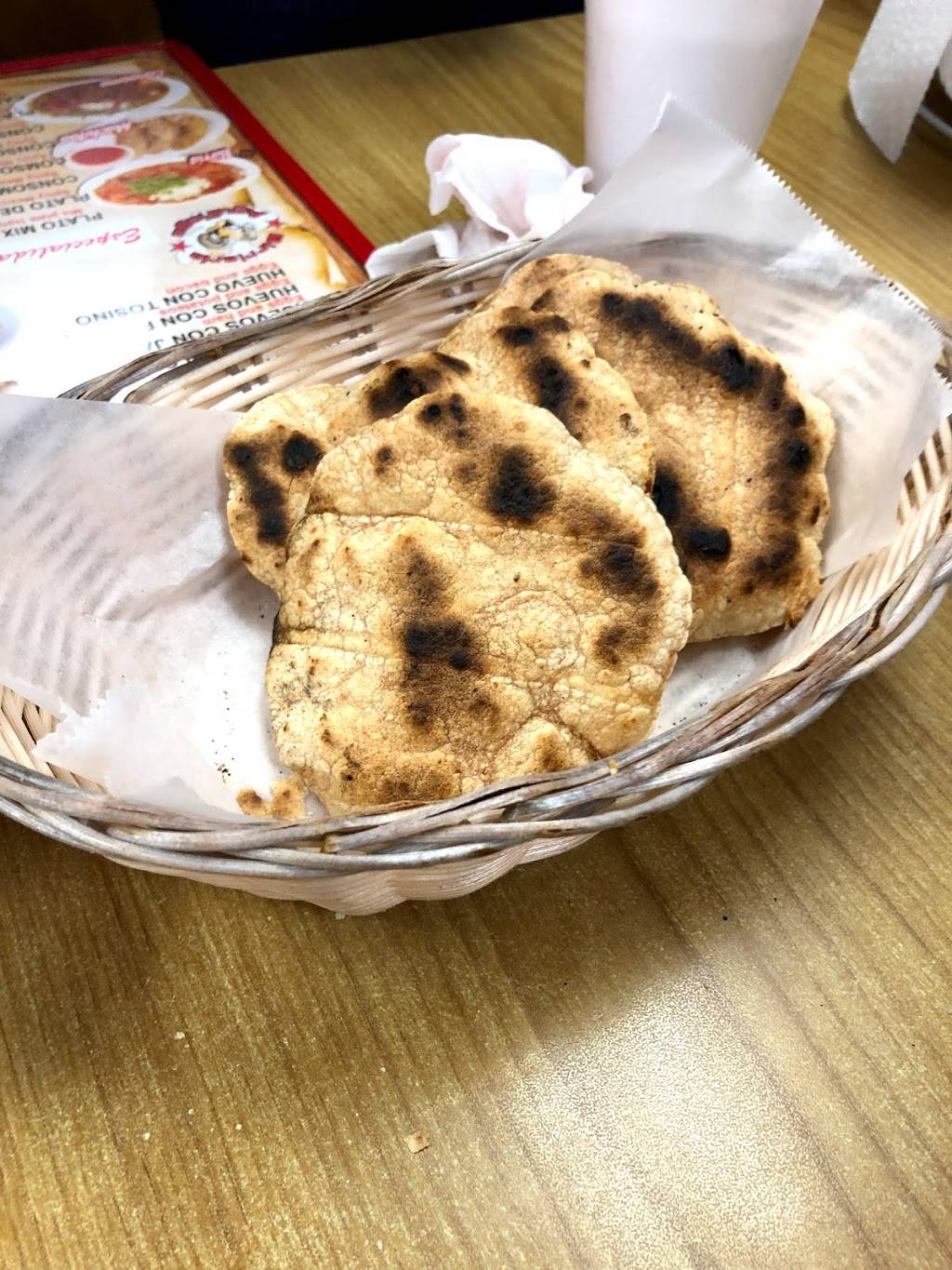 Birrieria Aguinaga | restaurant | 105 Main St, Garland, TX 75040, USA | 2147035130 OR +1 214-703-5130