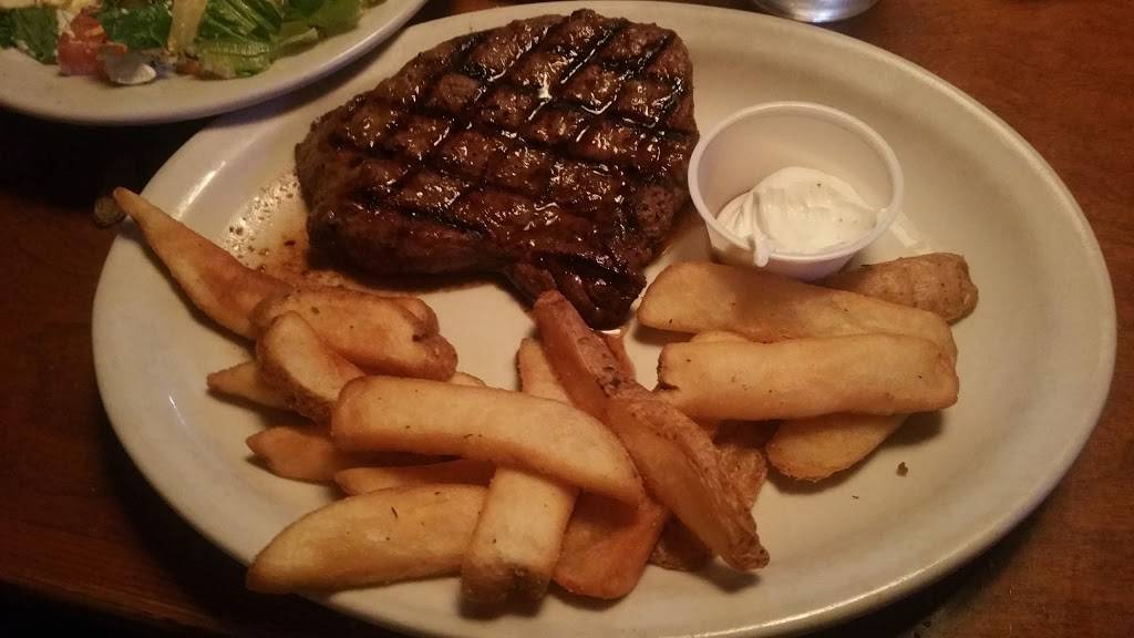 Texas Roadhouse | restaurant | 2520 Corridor Way, Coralville, IA 52241, USA | 3193543489 OR +1 319-354-3489