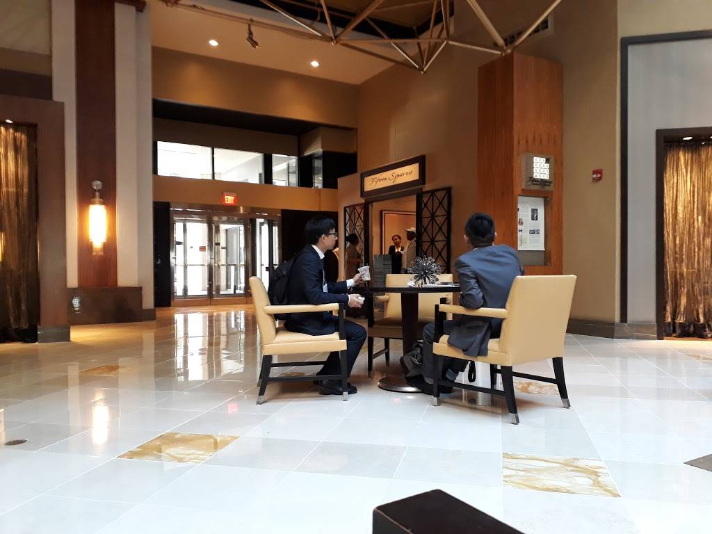 Fifteen Squares Restaurant | restaurant | 999 9th St NW, Washington, DC 20001, USA | 2028989000 OR +1 202-898-9000