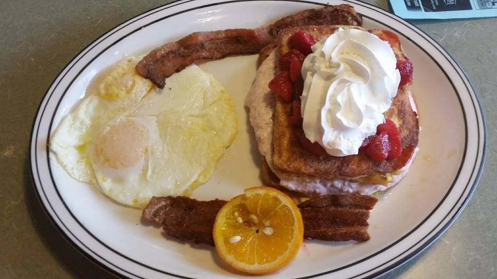 Country Cafe | restaurant | 6370 Pioneer St, Ridgefield, WA 98642, USA | 3608878201 OR +1 360-887-8201