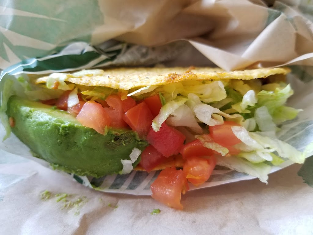 Del Taco | meal takeaway | 120 S Lovekin Blvd, Blythe, CA 92225, USA | 7609225335 OR +1 760-922-5335