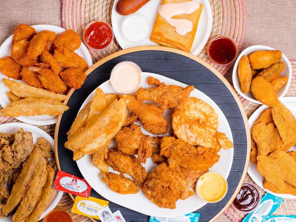 Chesters Chicken | restaurant | 6010 E 30th St, Indianapolis, IN 46219, USA | 3175451911 OR +1 317-545-1911