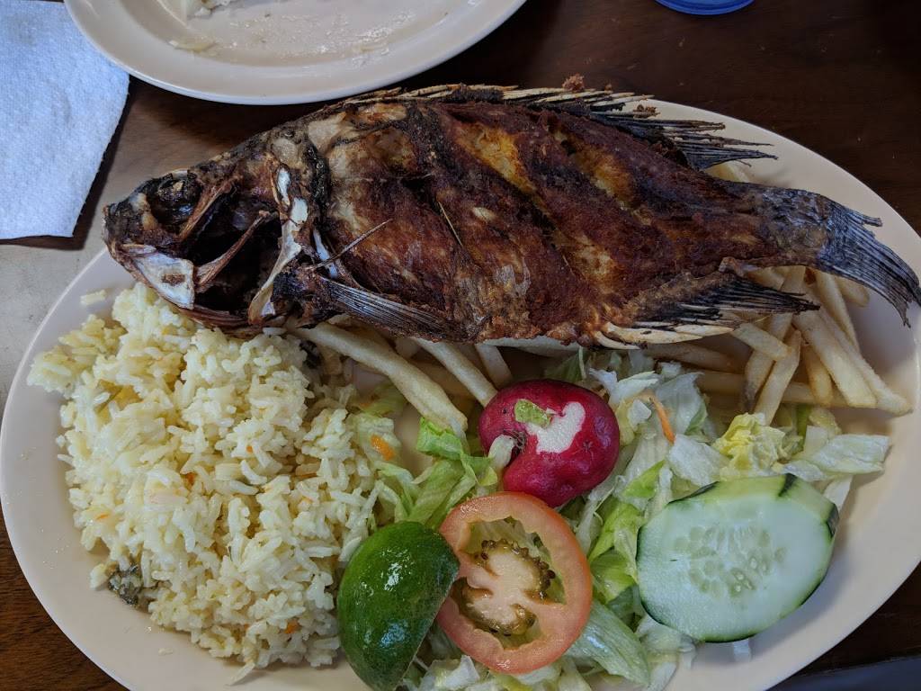 Reinas Restaurant | restaurant | 15000 Bellaire Blvd, Houston, TX 77083, USA | 2815647966 OR +1 281-564-7966