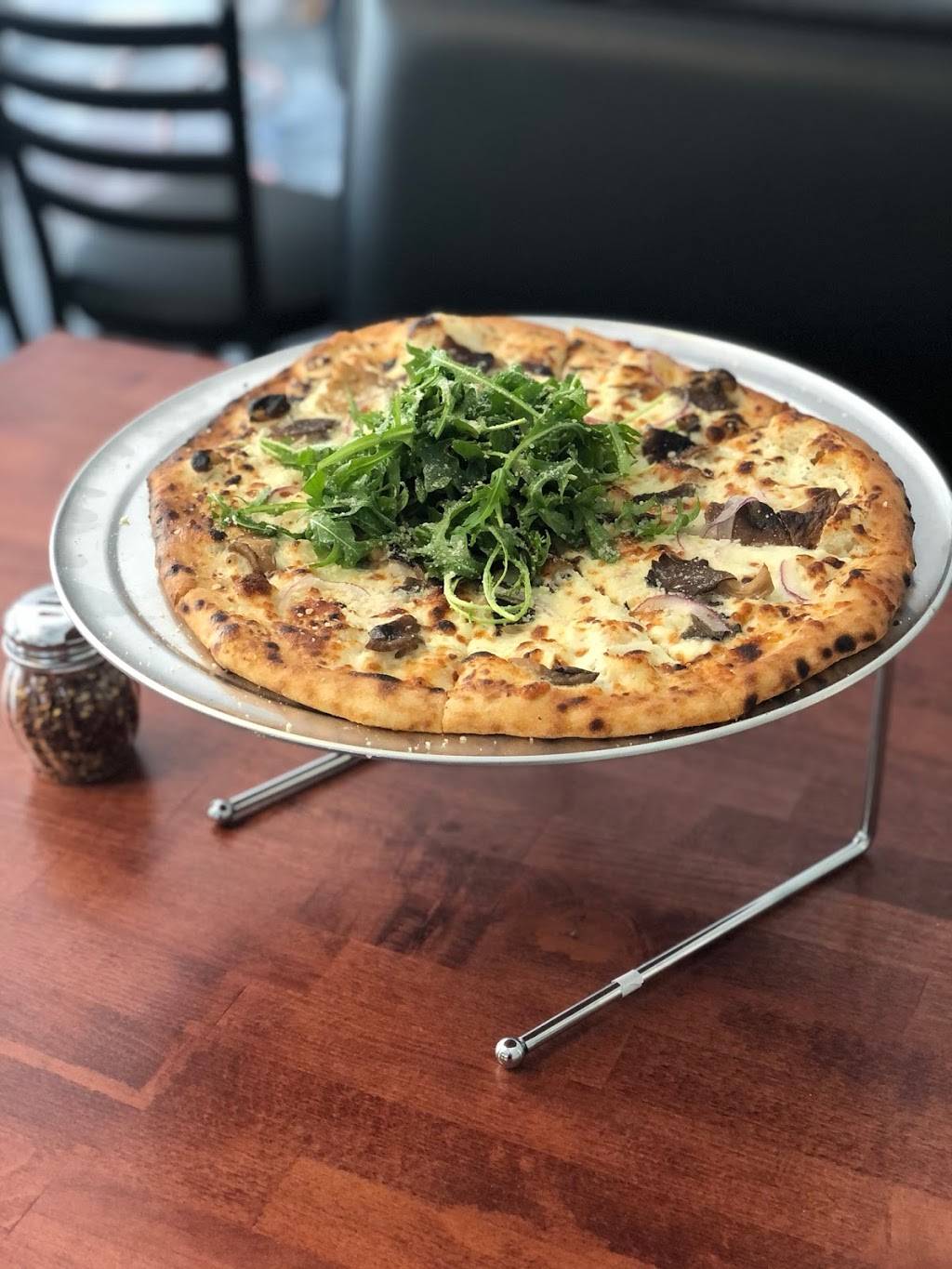 Garage pizza | restaurant | 2217 B 7th Ave, Vero Beach, FL 32960, USA | 7729075032 OR +1 772-907-5032