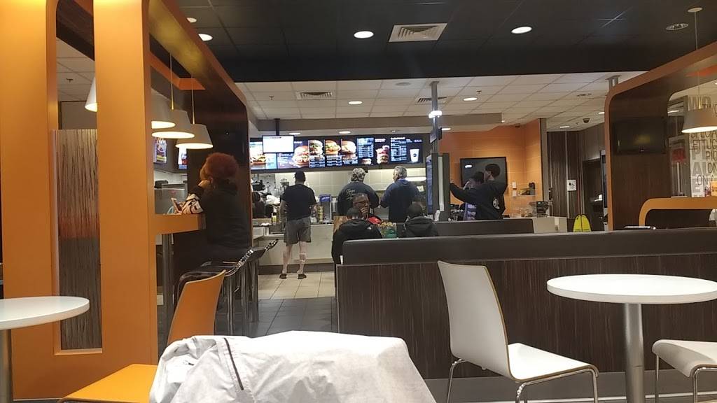 McDonalds | cafe | 1312 Hyde Park Ave, Hyde Park, MA 02136, USA | 6173642299 OR +1 617-364-2299