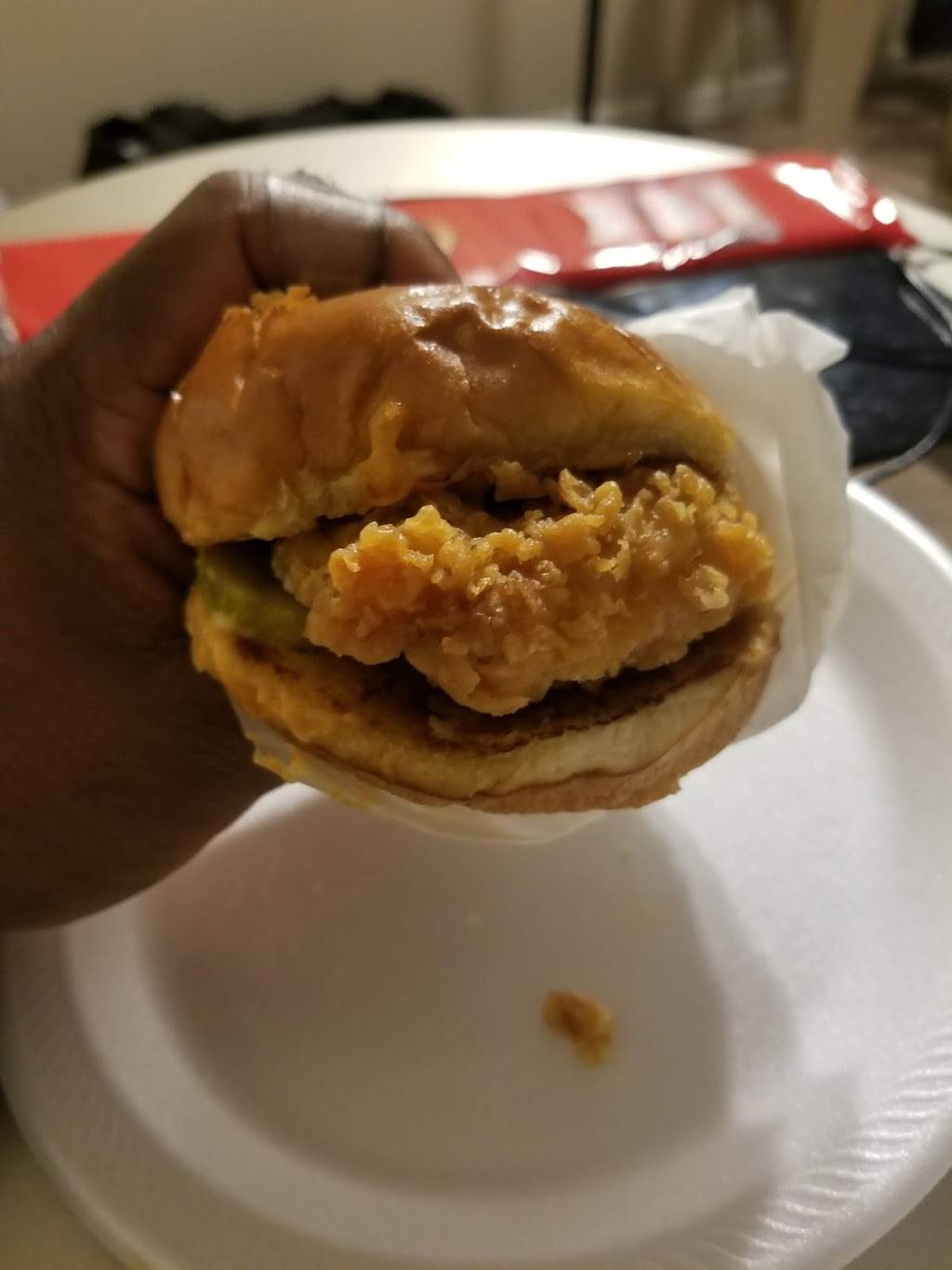 Popeyes Louisiana Kitchen | restaurant | 1296 N Germantown Pkwy, Cordova, TN 38016, USA | 9017586156 OR +1 901-758-6156