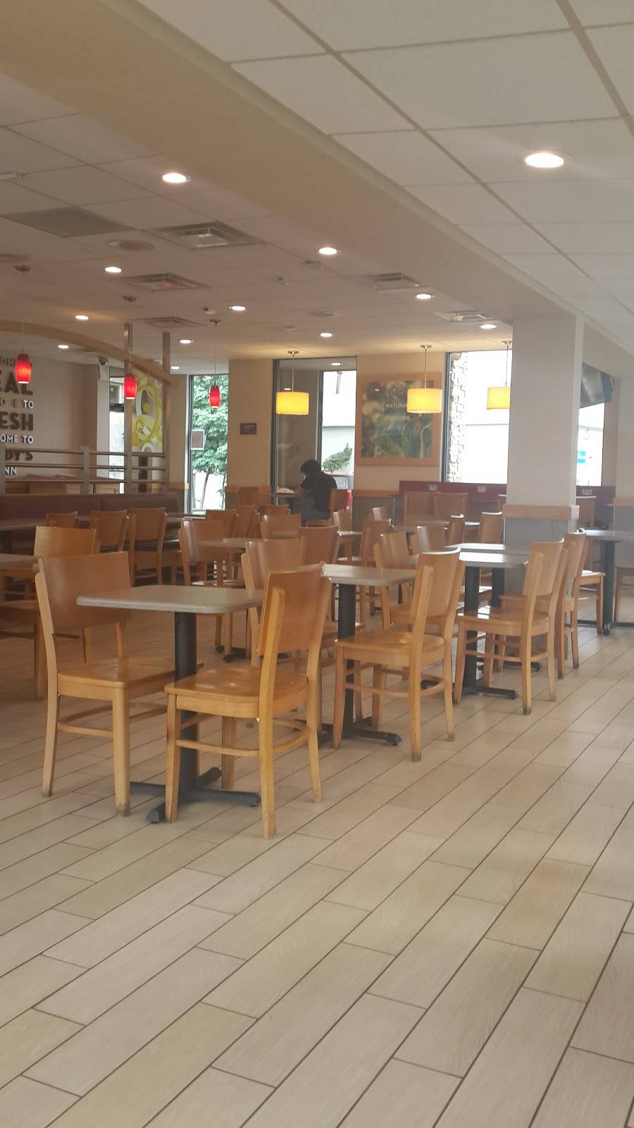 Wendys | restaurant | 116 Boston St, Lynn, MA 01904, USA | 7815961030 OR +1 781-596-1030