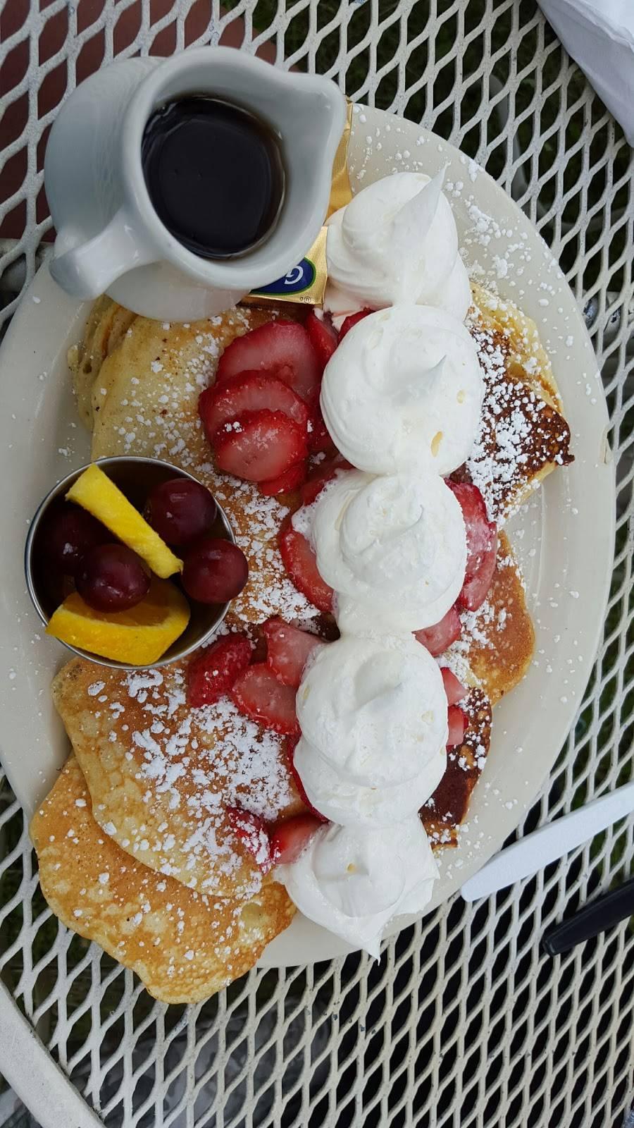 Kimz Galley Cafe | cafe | 229 Louisiana St, Sturgeon Bay, WI 54235, USA | 9208180558 OR +1 920-818-0558