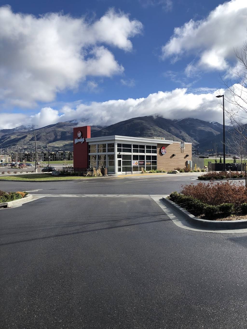 Wendys | restaurant | N 1100 W Block, Park Ln, Farmington, UT 84025, USA | 3859881122 OR +1 385-988-1122
