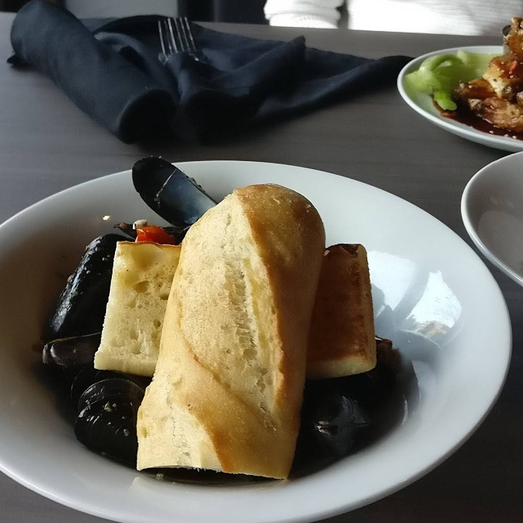 Ballantine | restaurant | 4113 Erie St, Willoughby, OH 44094, USA | 4409425151 OR +1 440-942-5151