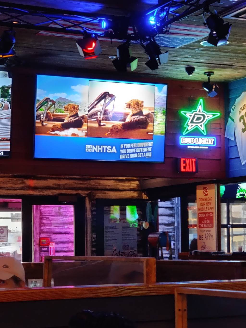 Bubbas 33 | restaurant | 4025 TX-121, The Colony, TX 75056, USA | 4693842470 OR +1 469-384-2470