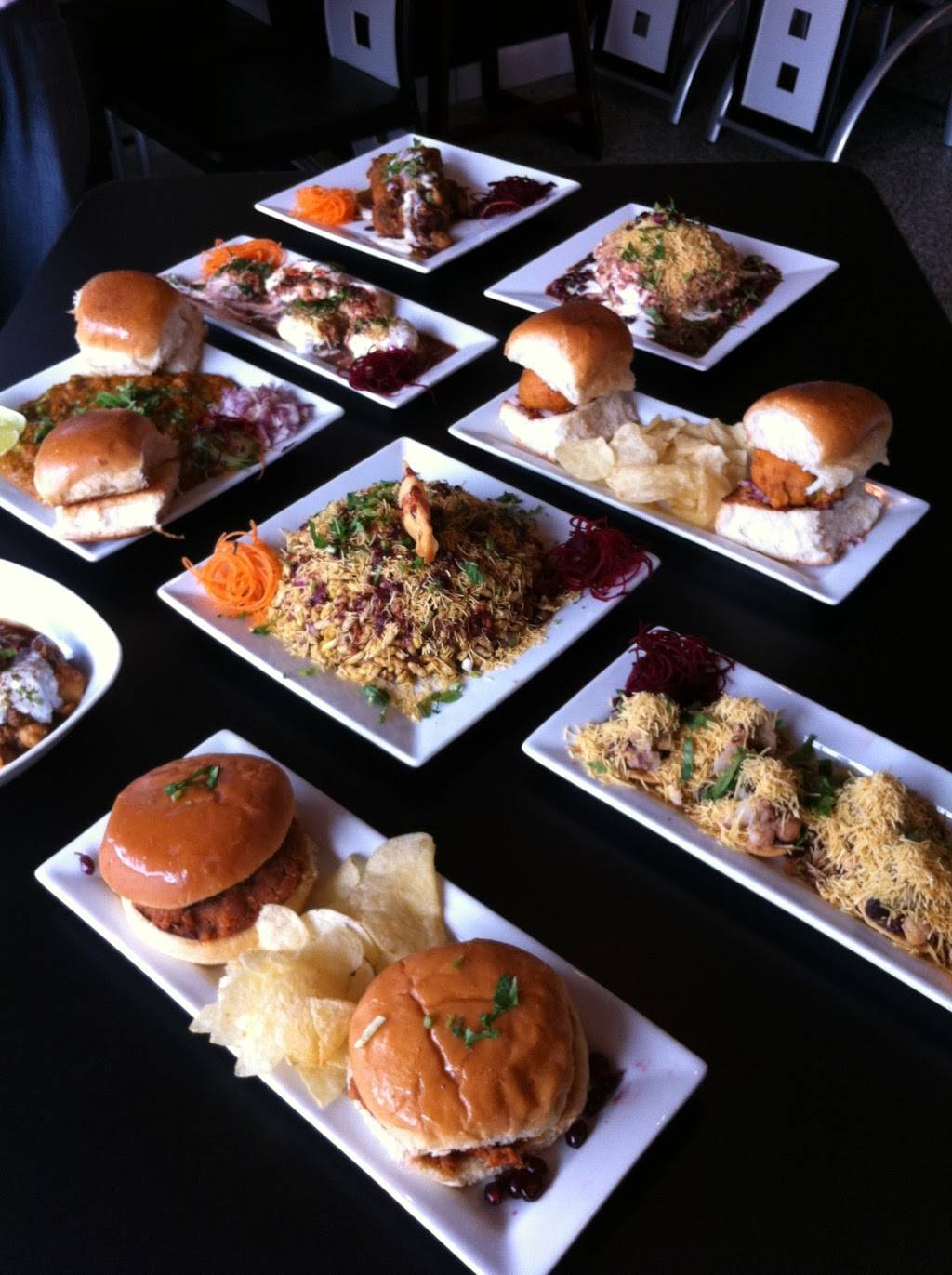 Chowpatty Chaat Sugarland | meal takeaway | 2325 Williams Trace Blvd, Sugar Land, TX 77478, USA | 2815651375 OR +1 281-565-1375