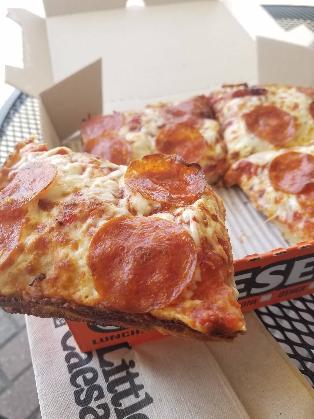 Little Caesars Pizza | meal takeaway | 1944 W Stadium Blvd, Ann Arbor, MI 48103, USA | 7346658621 OR +1 734-665-8621