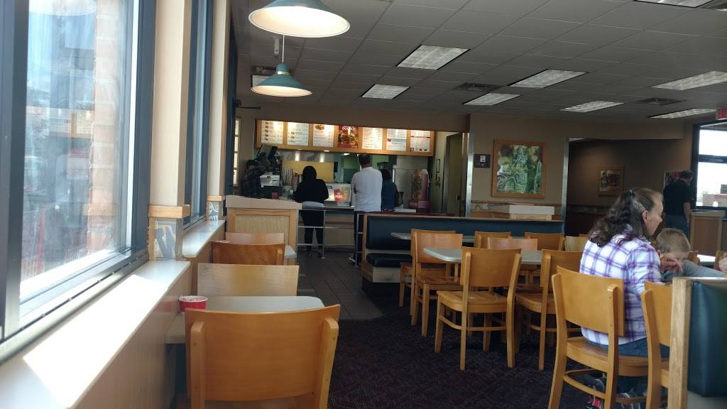 Wendys | restaurant | 10565 East, US-36, Avon, IN 46123, USA | 3172090397 OR +1 317-209-0397