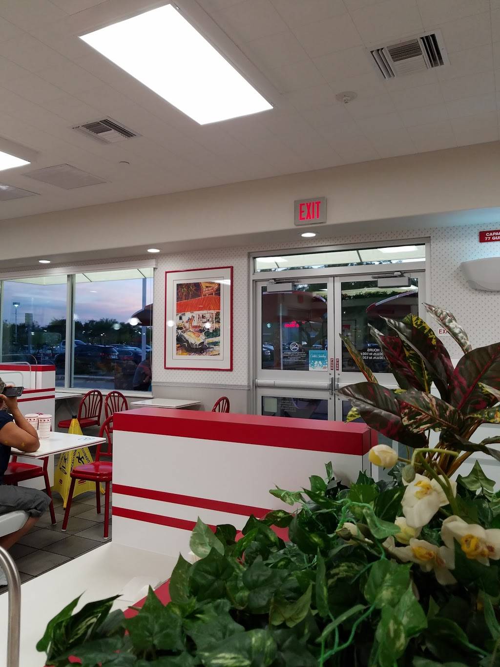 In-N-Out Burger | restaurant | 4840 N 20th St, Phoenix, AZ 85016, USA | 8007861000 OR +1 800-786-1000