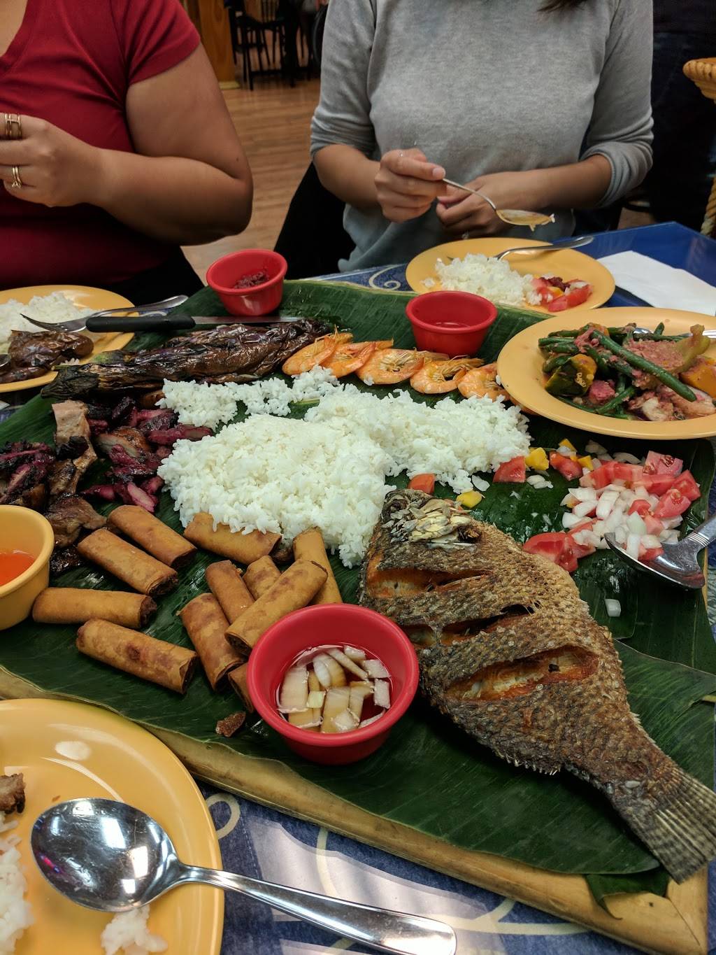 Ihawan | restaurant | 40-06 70th St, Woodside, NY 11377, USA | 7182051480 OR +1 718-205-1480