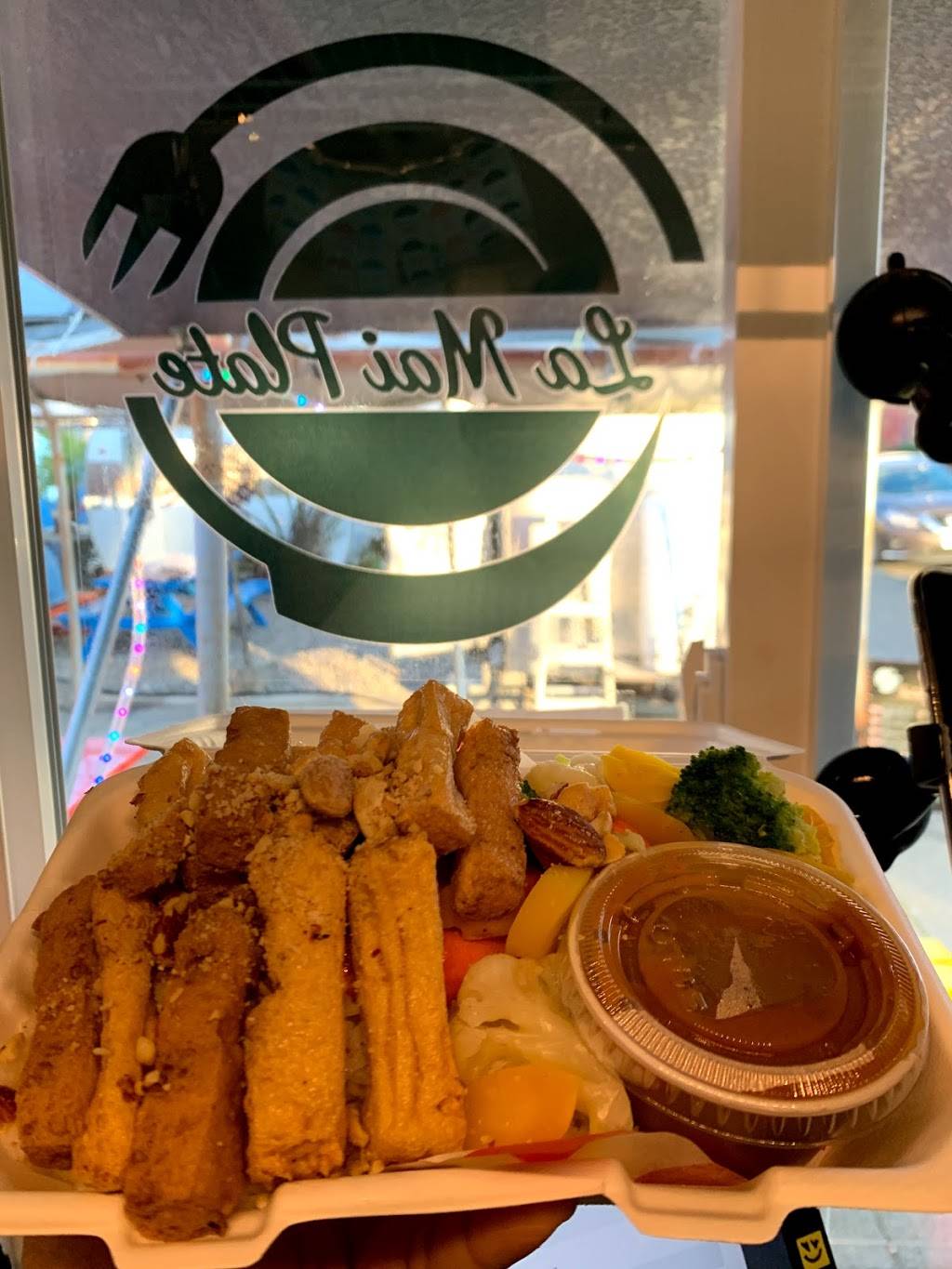 La Mai Plate | restaurant | SE 13th and, SE Lexington St, Portland, OR 97202, USA | 9713378211 OR +1 971-337-8211