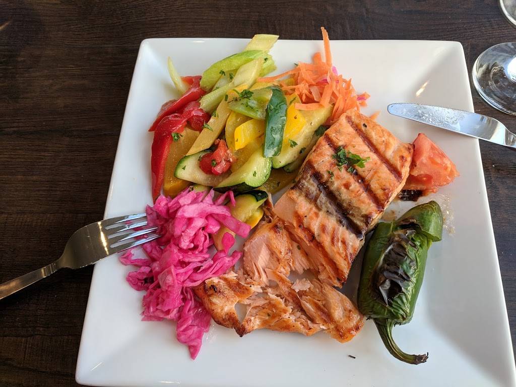 Maya Bistro | restaurant | 5649 Lee Hwy, Arlington, VA 22207, USA | 7035337800 OR +1 703-533-7800