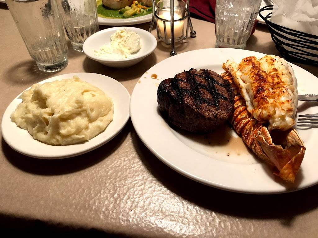 Sibley Gardens | restaurant | 916 W Jefferson Ave, Trenton, MI 48183, USA | 7342851707 OR +1 734-285-1707