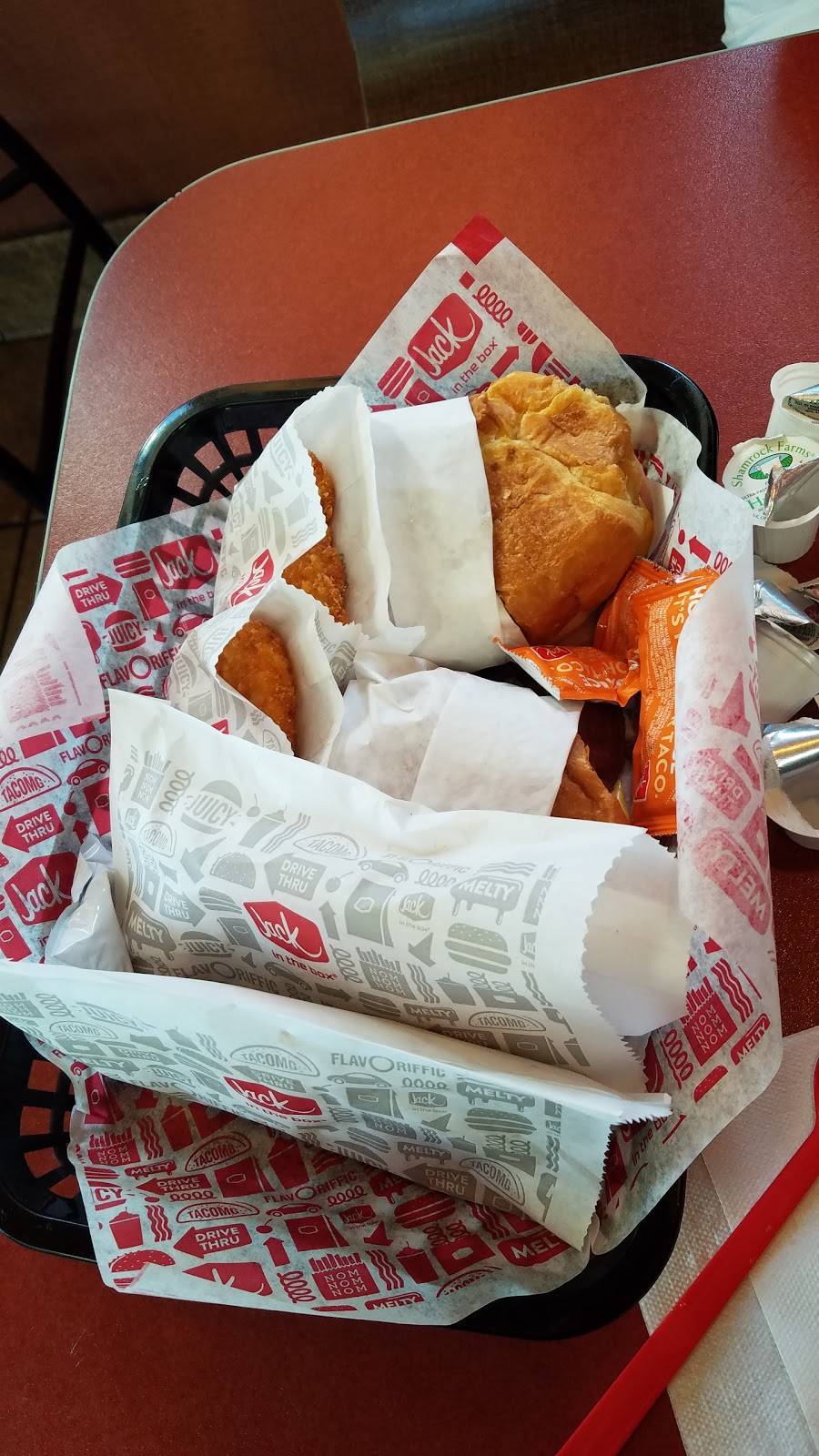 Jack in the Box | restaurant | 3110 E Tulare St, Fresno, CA 93702, USA | 5592372833 OR +1 559-237-2833