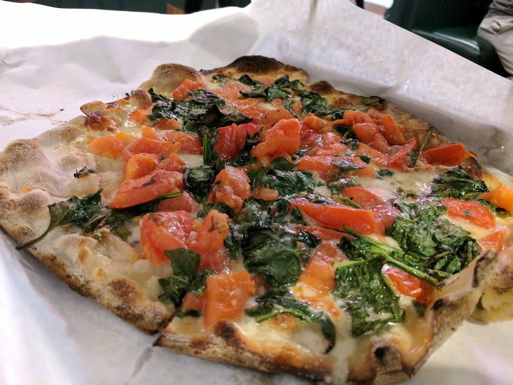 Frank Pepe Pizzeria Napoletana | restaurant | 199 Boylston St, Chestnut Hill, MA 02467, USA | 6179647373 OR +1 617-964-7373