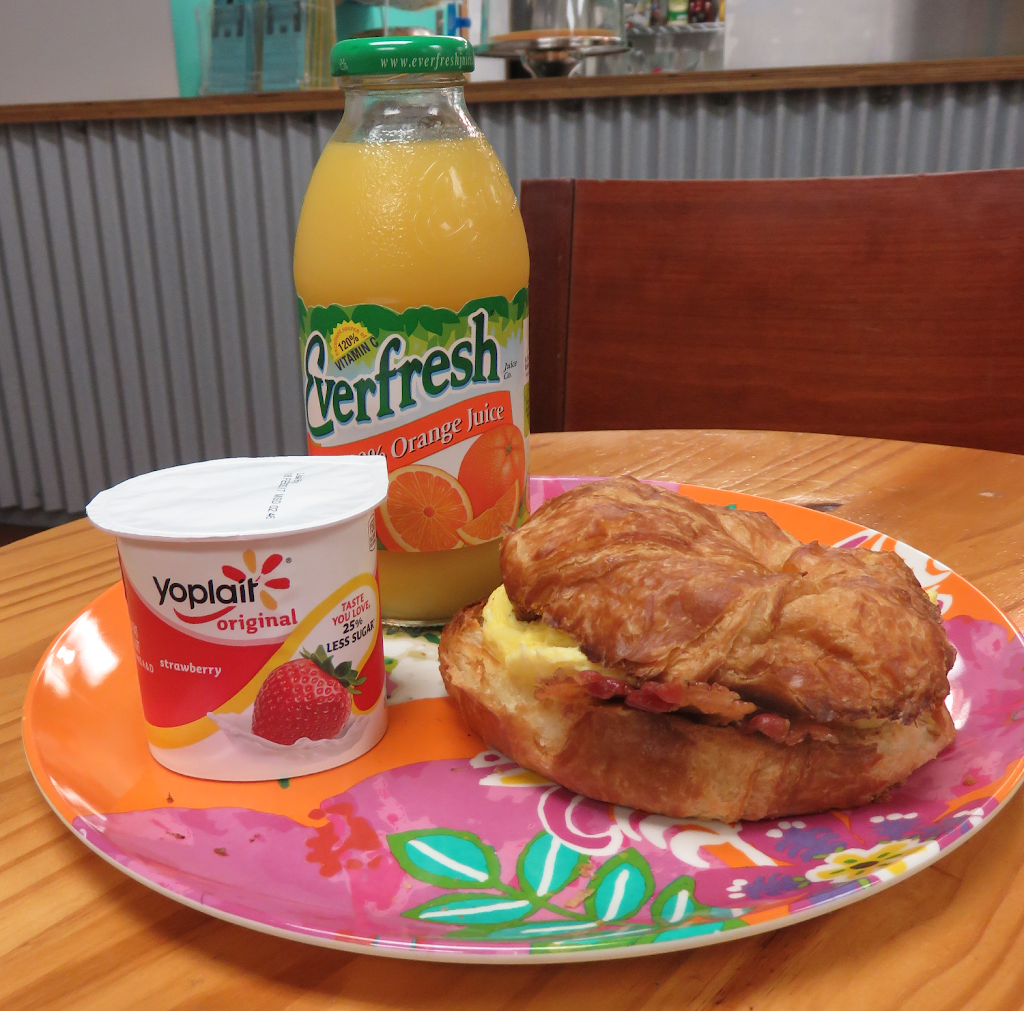 Crespo Cafe | restaurant | One Independence Place, 4807 Rockside Rd b200, Independence, OH 44131, USA | 2163096327 OR +1 216-309-6327