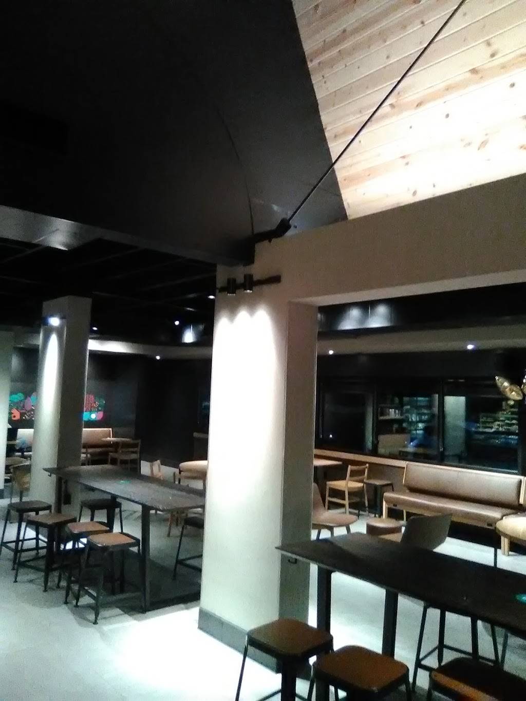 Starbucks | cafe | 18025 Ventura Blvd, Encino, CA 91316, USA | 8189966608 OR +1 818-996-6608