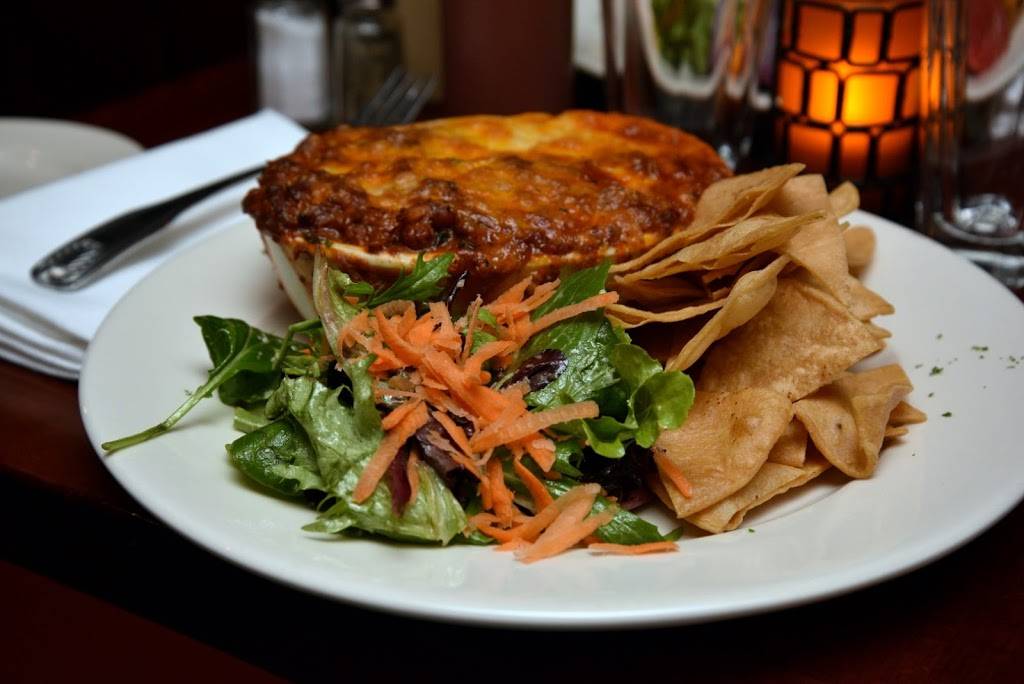 Freds | restaurant | 476 Amsterdam Ave, New York, NY 10024, USA | 2125793076 OR +1 212-579-3076