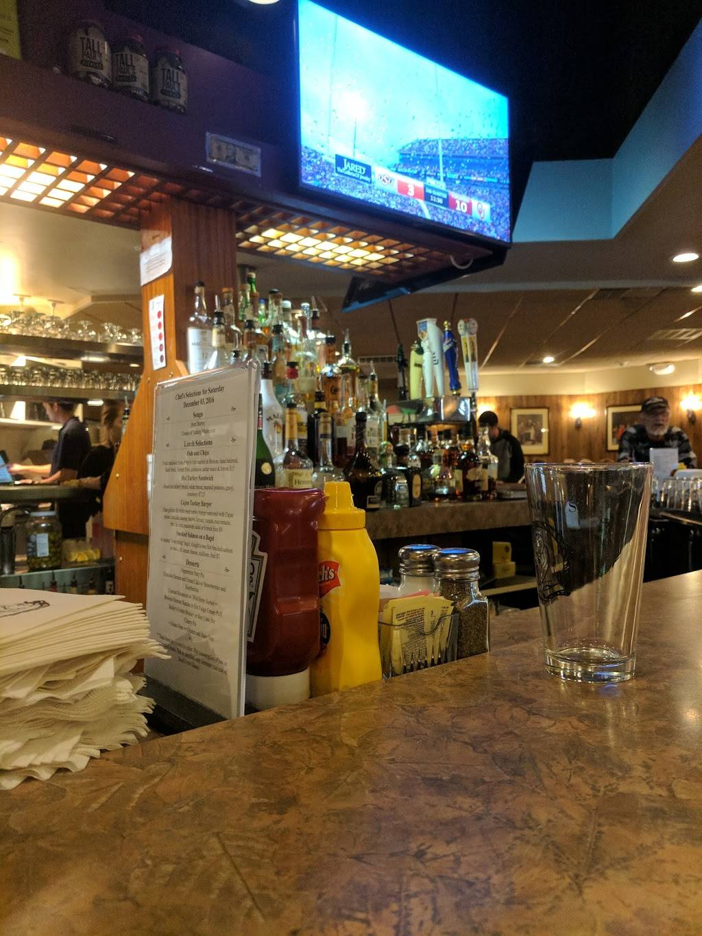 Knights Steakhouse | restaurant | 2324 Dexter Ave, Ann Arbor, MI 48103, USA | 7346658644 OR +1 734-665-8644