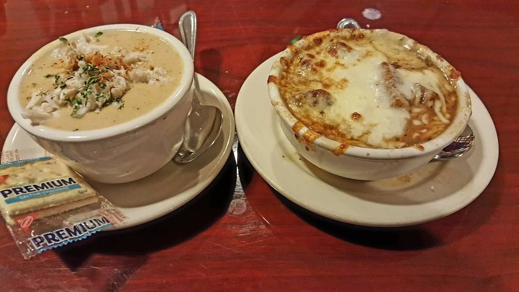 Razorbacks Raw Bar & Grill | restaurant | 826 Dulaney Valley Rd, Towson, MD 21204, USA | 4108219550 OR +1 410-821-9550