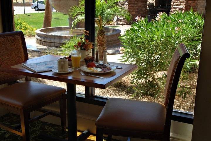 Garden Grille & Bar | restaurant | 11460 W Hilton Way, Avondale, AZ 85323, USA | 6238823351 OR +1 623-882-3351