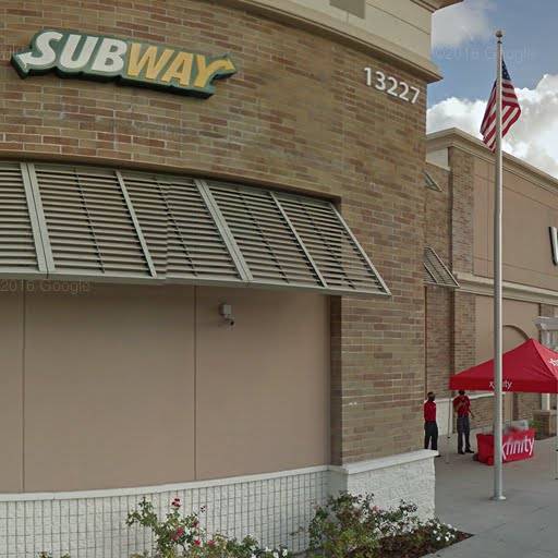 Subway Restaurants | meal takeaway | 13227 City Square Dr River City Marketplace Wal-Mart #3702, Jacksonville, FL 32218, USA | 9046961164 OR +1 904-696-1164
