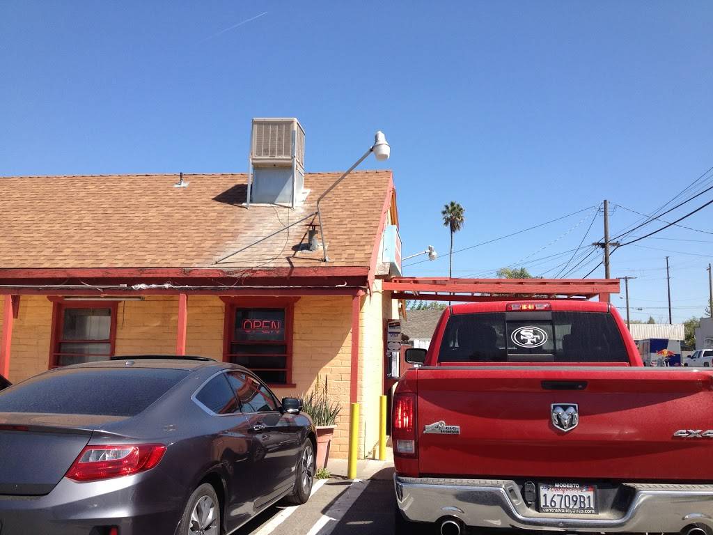 Julias Taqueria | restaurant | 4425 Main St, Denair, CA 95316, USA | 2096689427 OR +1 209-668-9427