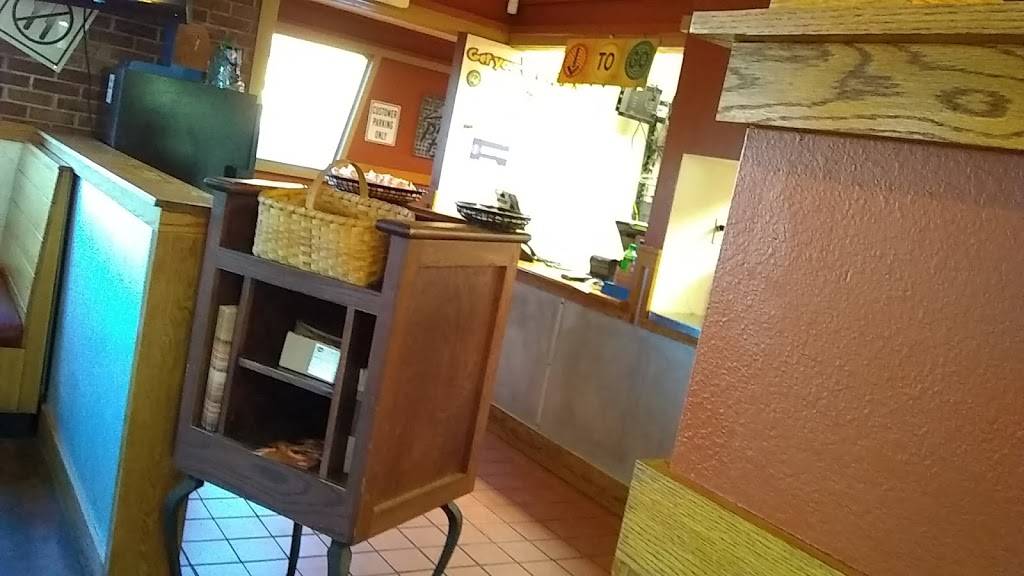 Pizza Hut | restaurant | 6255 E 82nd St, Indianapolis, IN 46250, USA | 3178421608 OR +1 317-842-1608