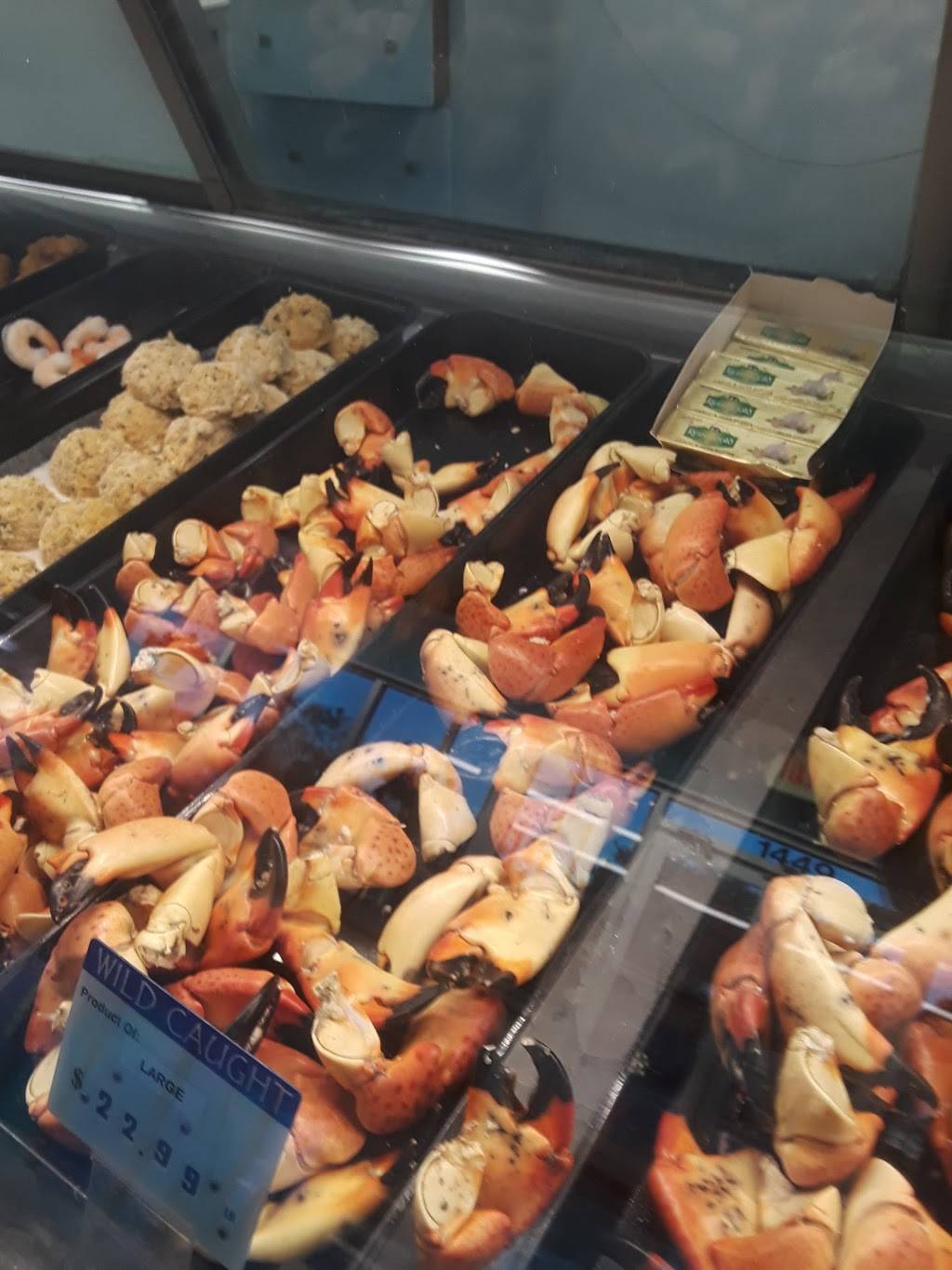 Save On Seafood Co | restaurant | 1449 49th St S, Gulfport, FL 33707, USA | 7273230155 OR +1 727-323-0155