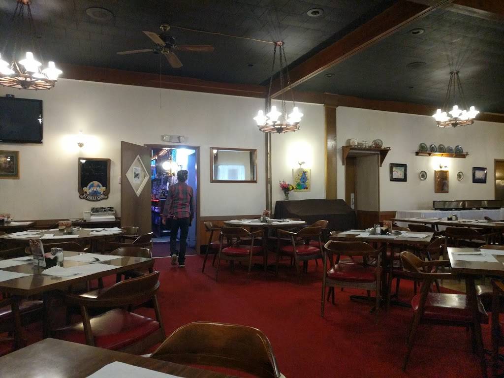 Miss Karols Fine Food & Beverage | restaurant | 1802, 1140 E Walnut St, Watseka, IL 60970, USA | 8154322875 OR +1 815-432-2875