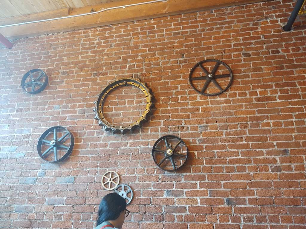 Clocktown Brewing Company | restaurant | 135 S Main St, Thomaston, CT 06787, USA | 8608808240 OR +1 860-880-8240