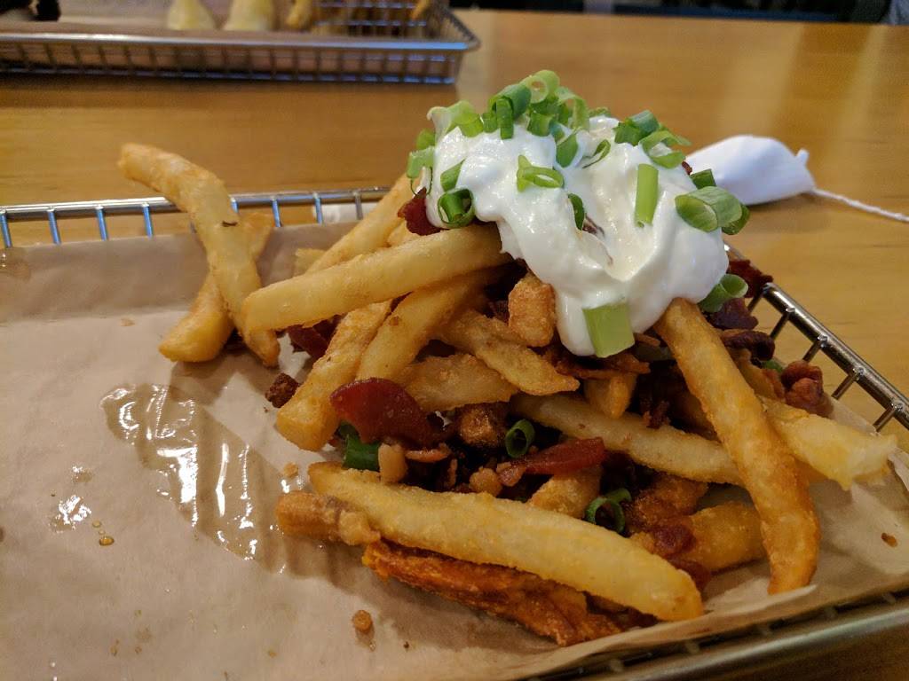 Hops Burger Bar | restaurant | 2138 Lawndale Dr, Greensboro, NC 27408, USA | 3366630537 OR +1 336-663-0537