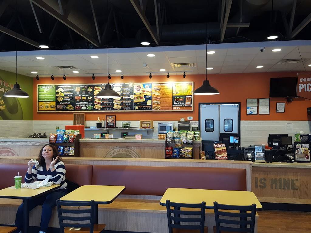 TOGOS Sandwiches | meal takeaway | 361 W Main St, Woodland, CA 95695, USA | 5306621136 OR +1 530-662-1136